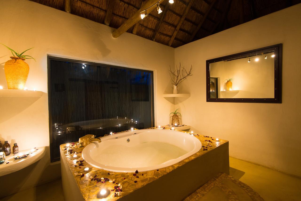 Tau Game Lodge Madikwe Game Reserve Dış mekan fotoğraf