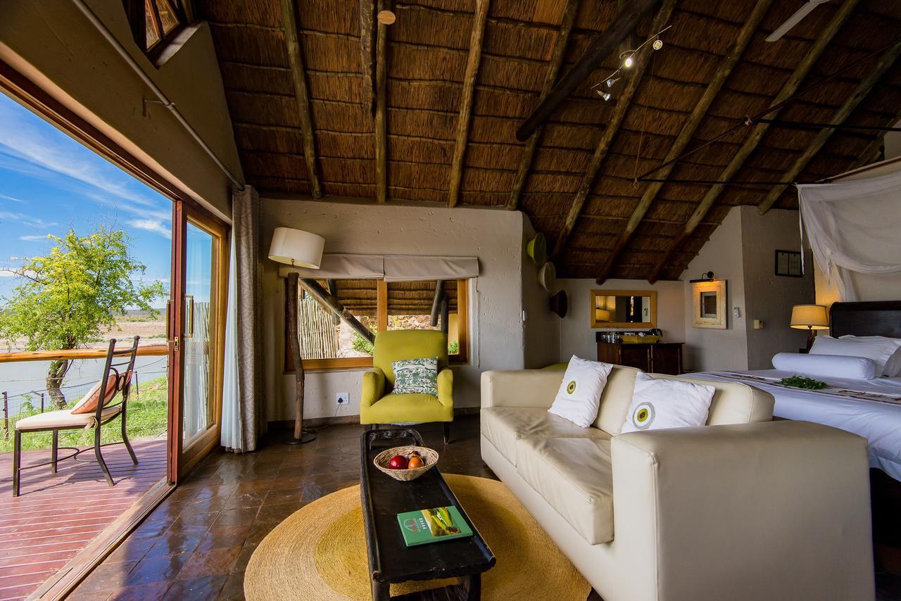 Tau Game Lodge Madikwe Game Reserve Dış mekan fotoğraf